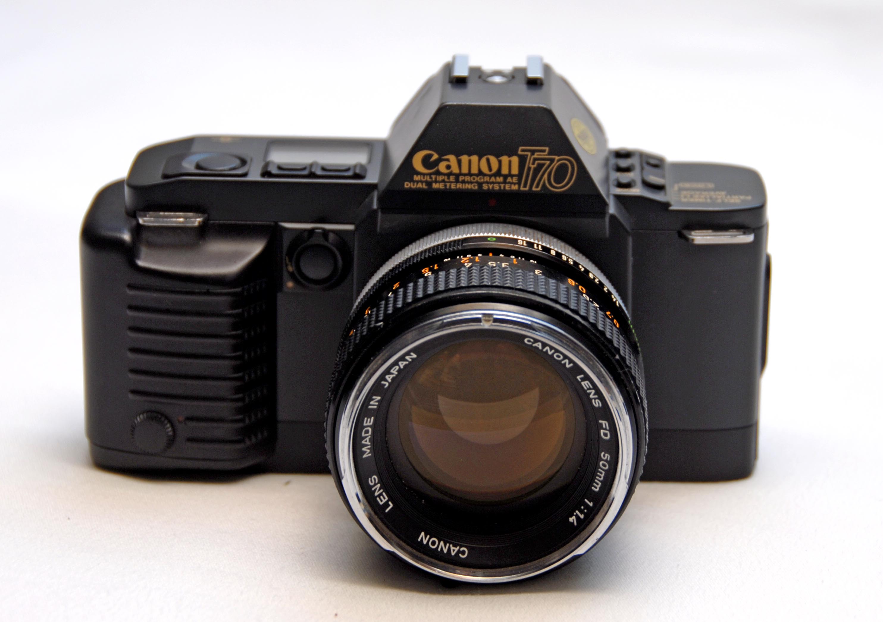 CANON T 70