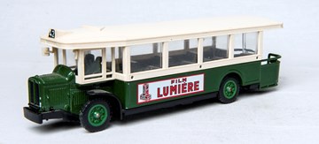 Bus film lumière.jpg