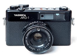 YASHICA MG-1 noir