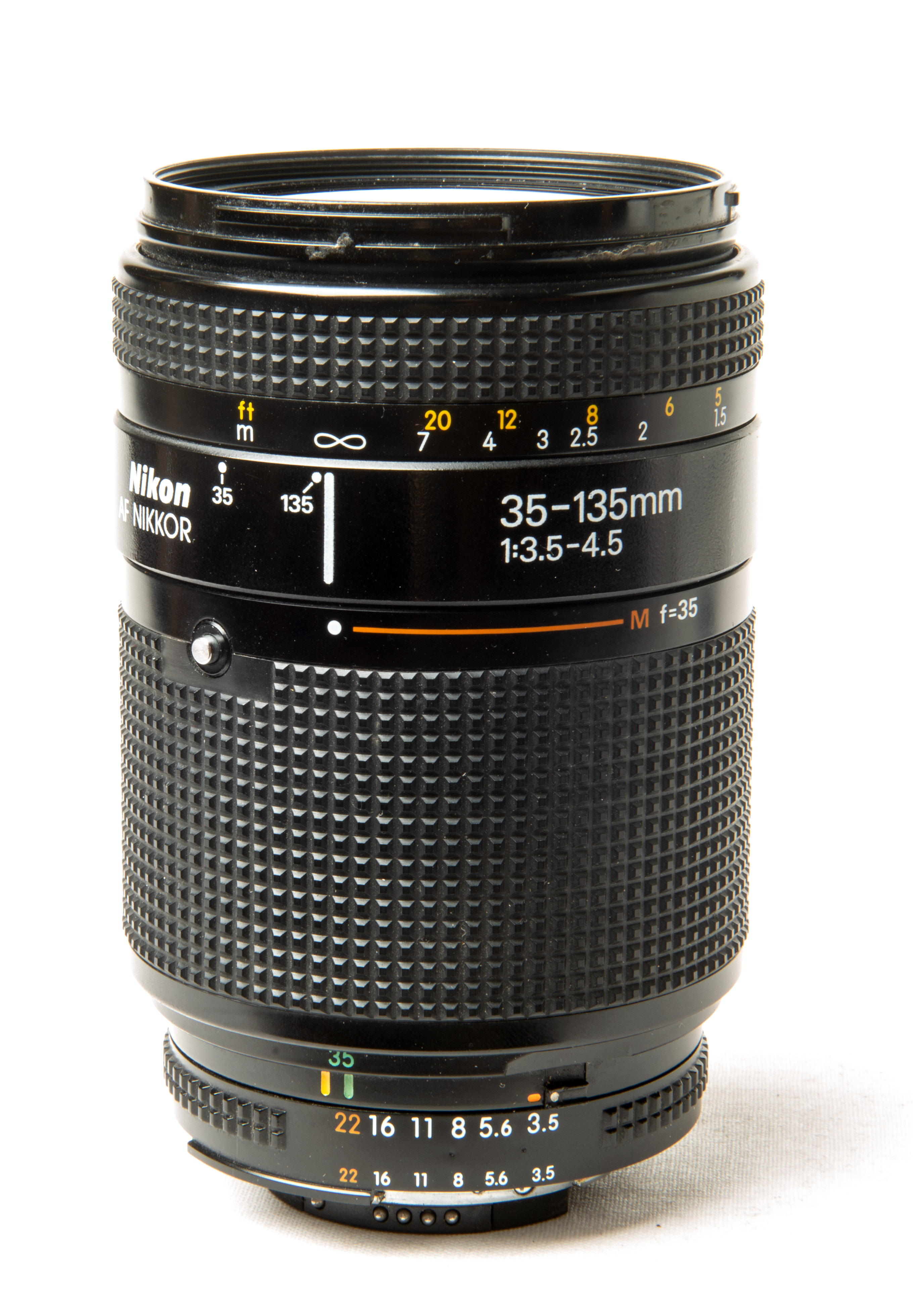 AF Nikkor 35-135 mm  3.5-4.5 AIS