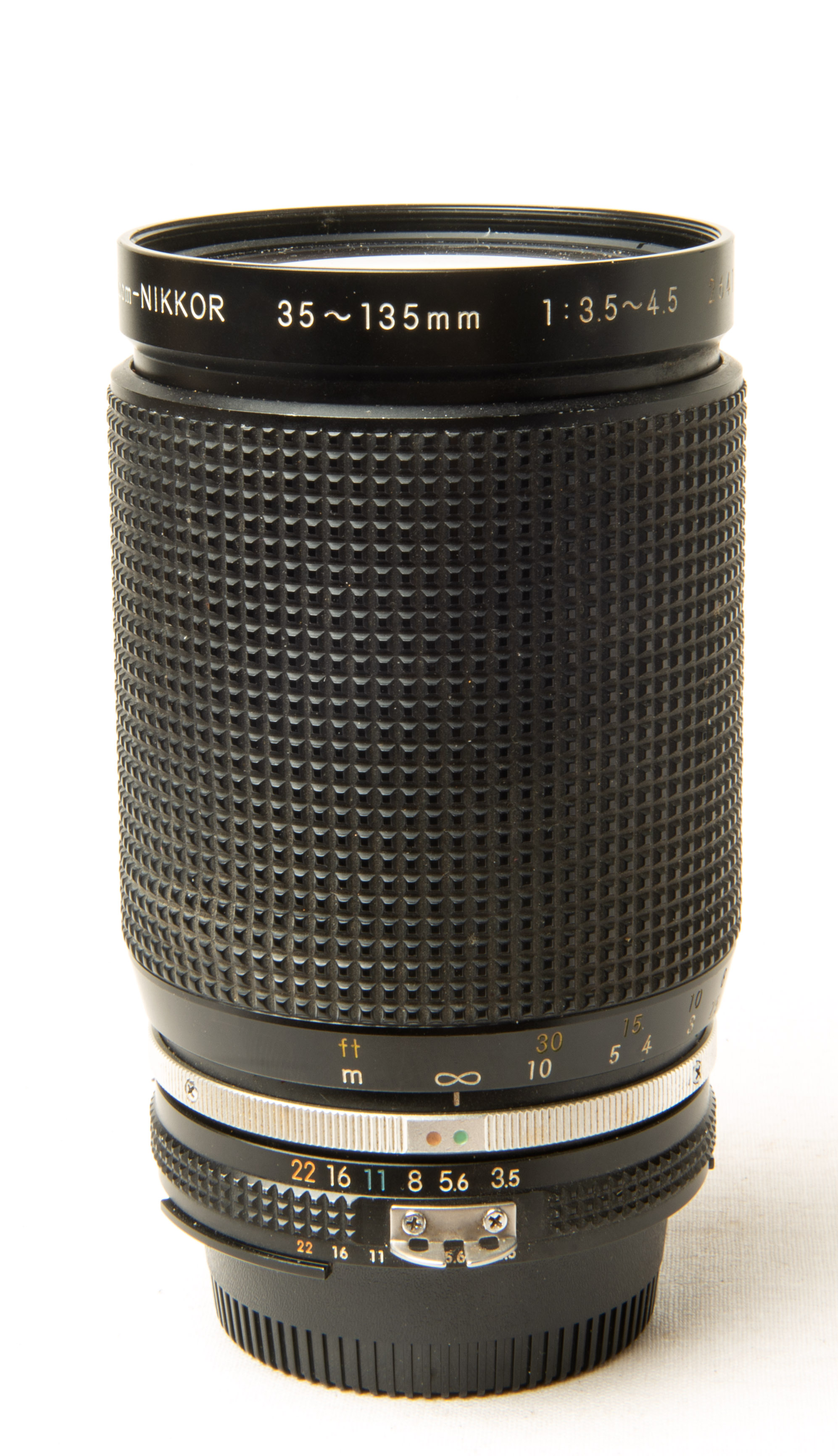 Zoom Nikkor 35-135  3.5-4.5 AIS