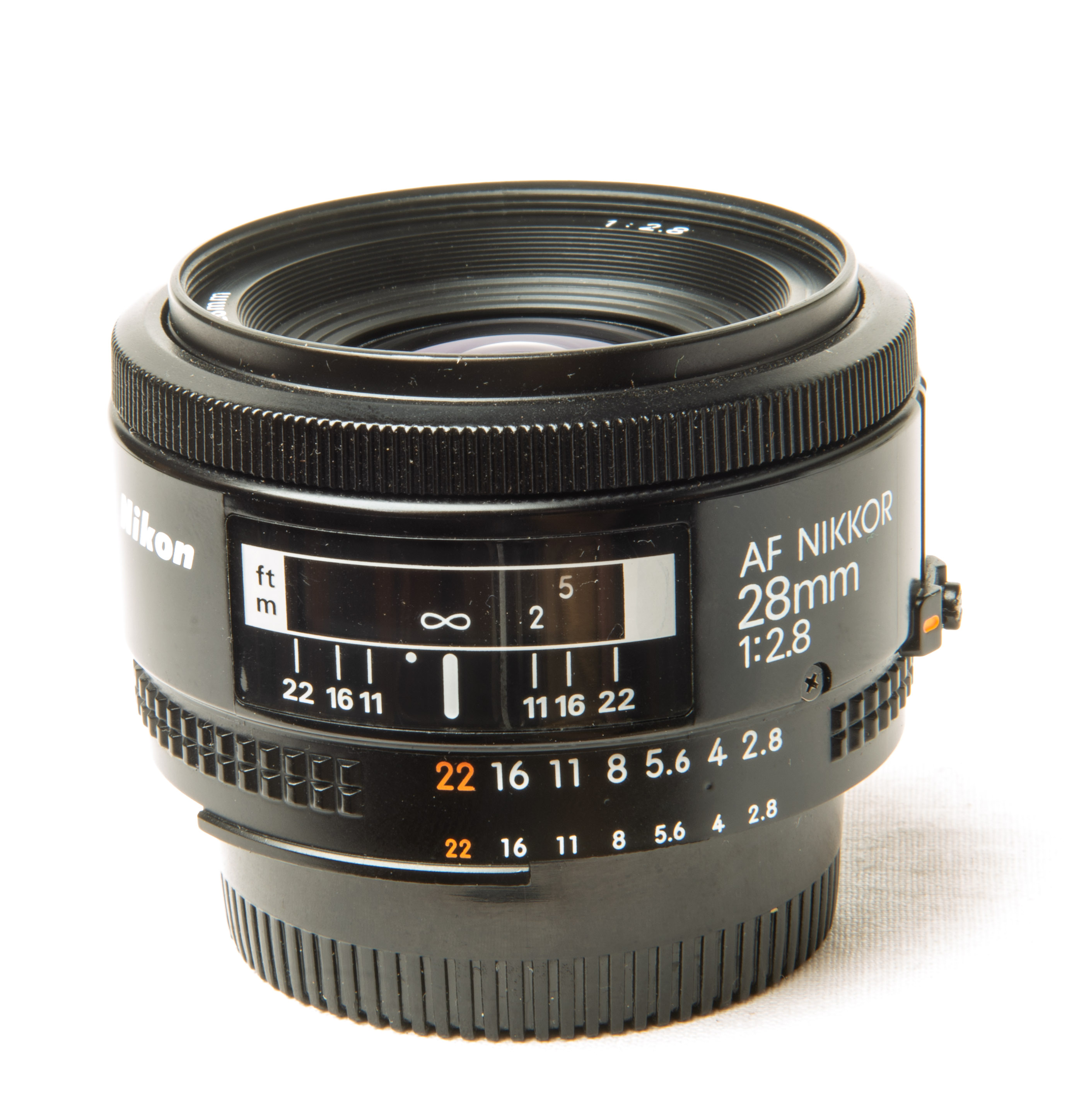 AF NIKKOR 28 mm  2.8