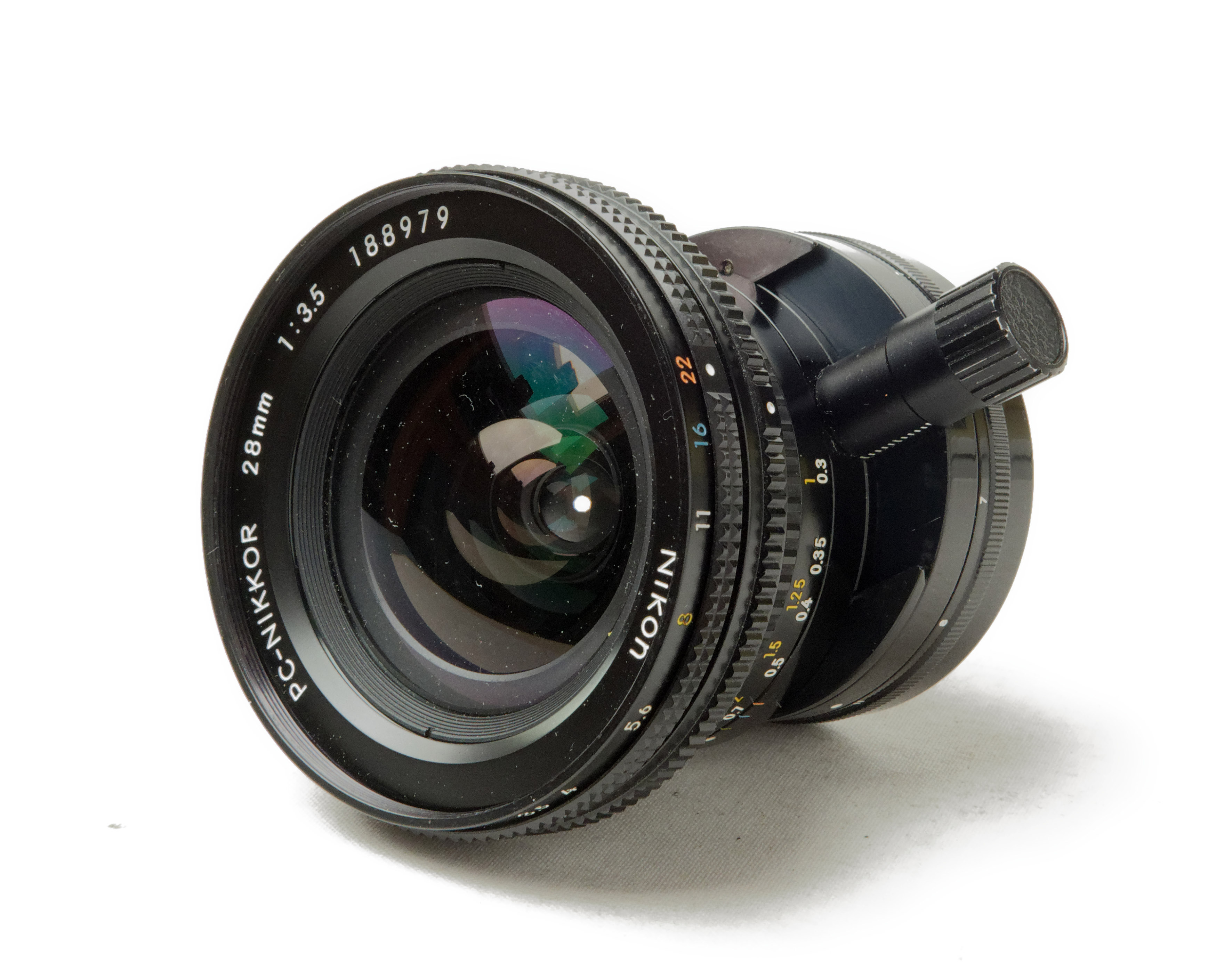 PC Nikkor 28 mm 3.5