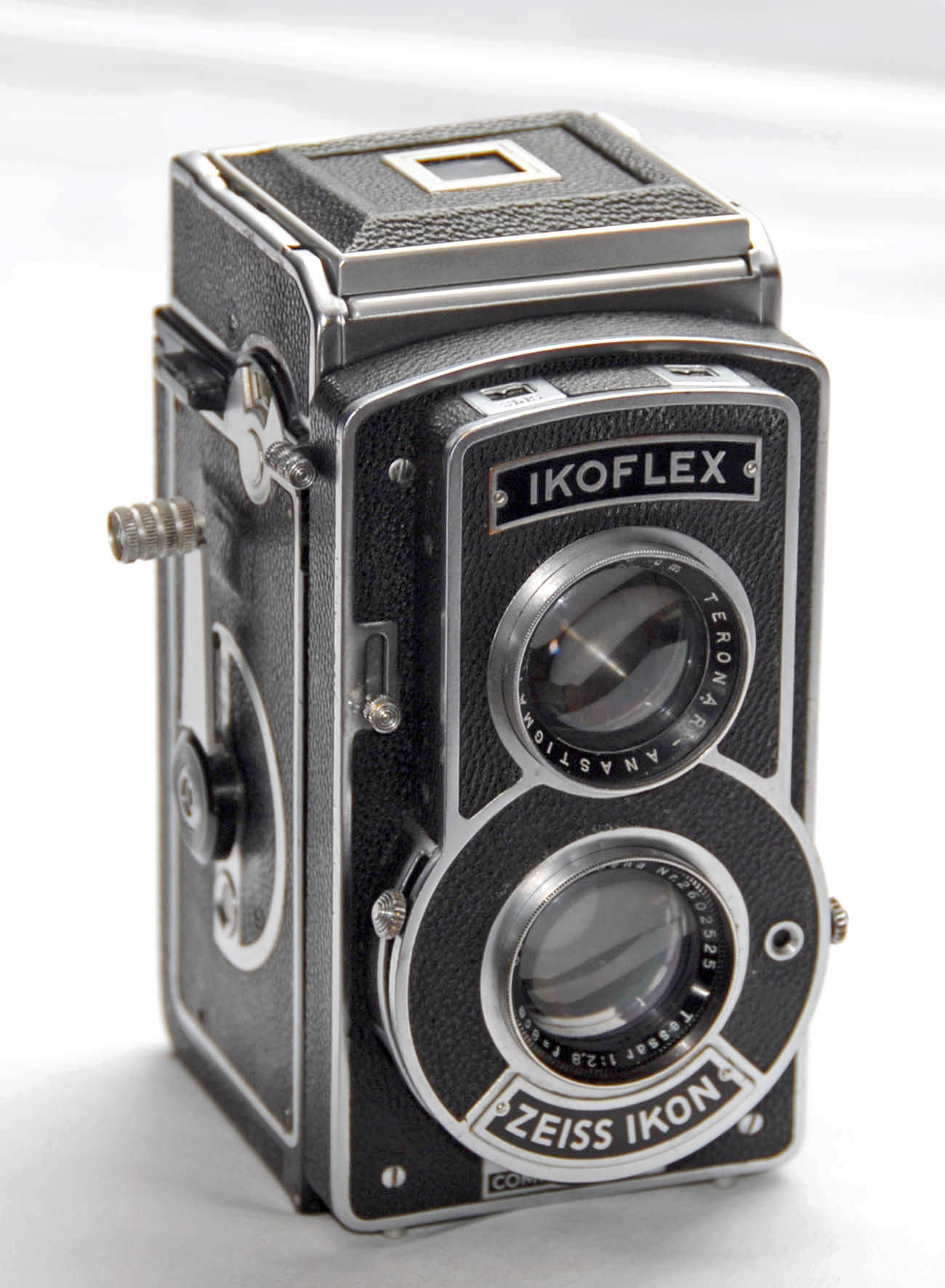 Zeiss Ikon Ikoflex 1 (850/16) - : Blog & Shop sur l'argentique Zeiss Ikon Ikoflex 1 (850/16) - : Blog & Shop sur l'argentique