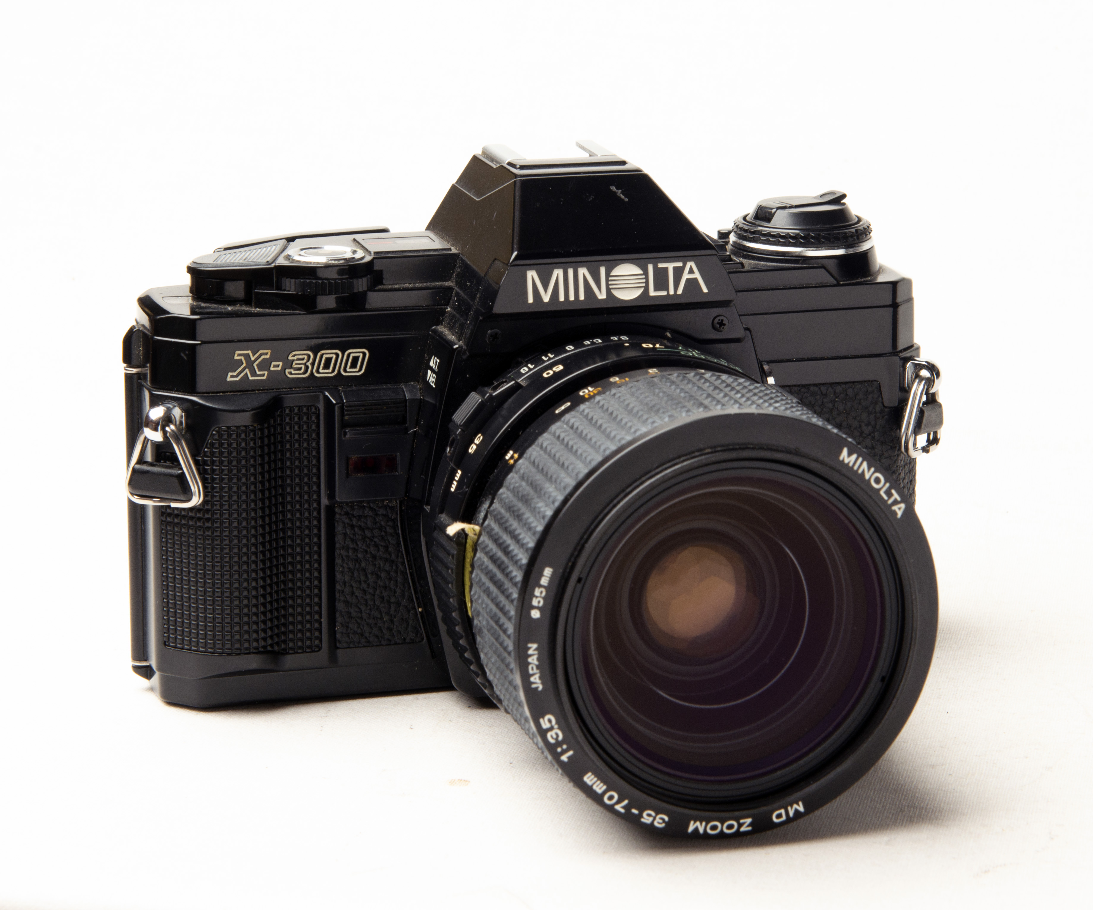 MINOLTA X-300 BLACK