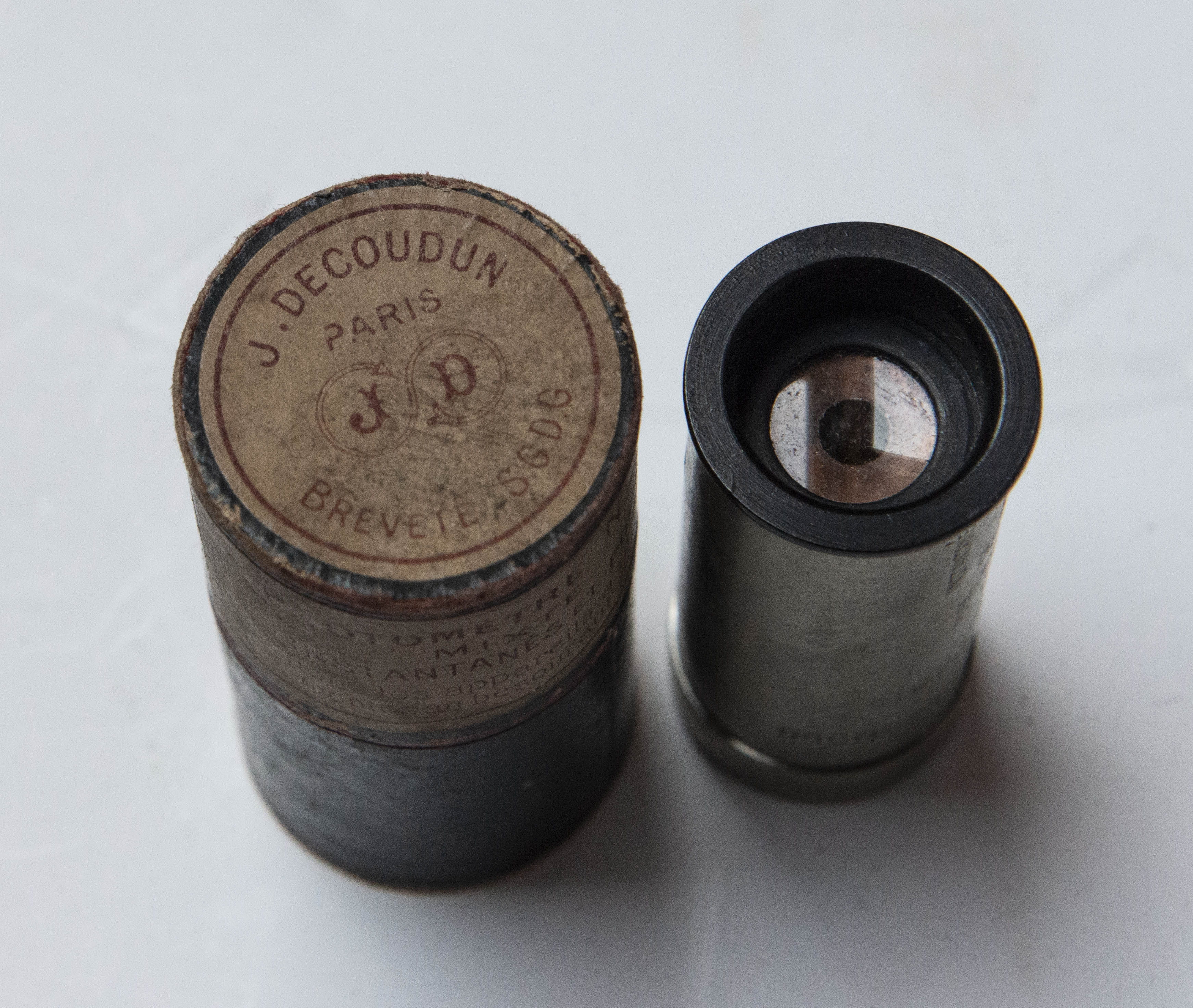 DECOUDUN TUBE