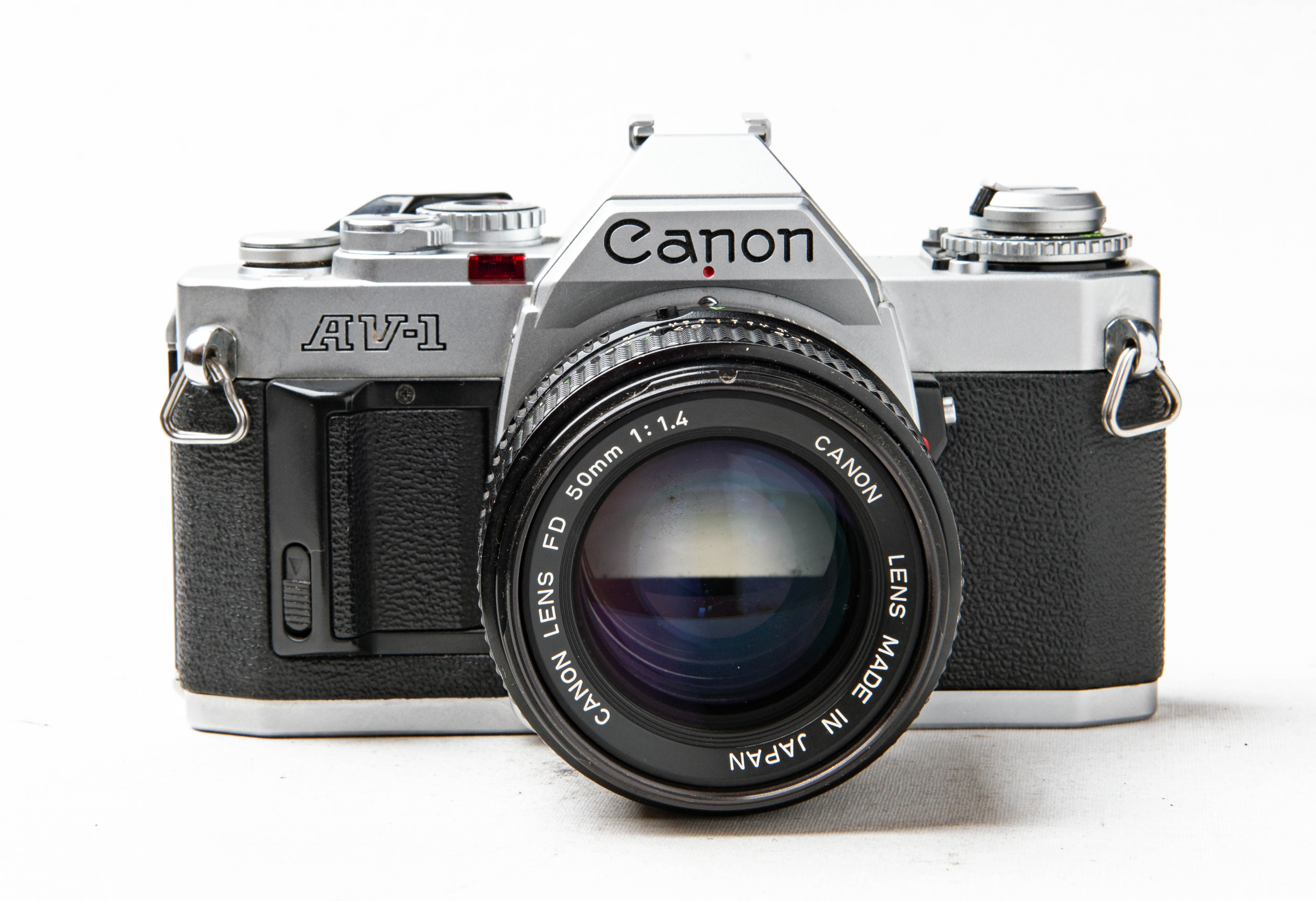 CANON AV1