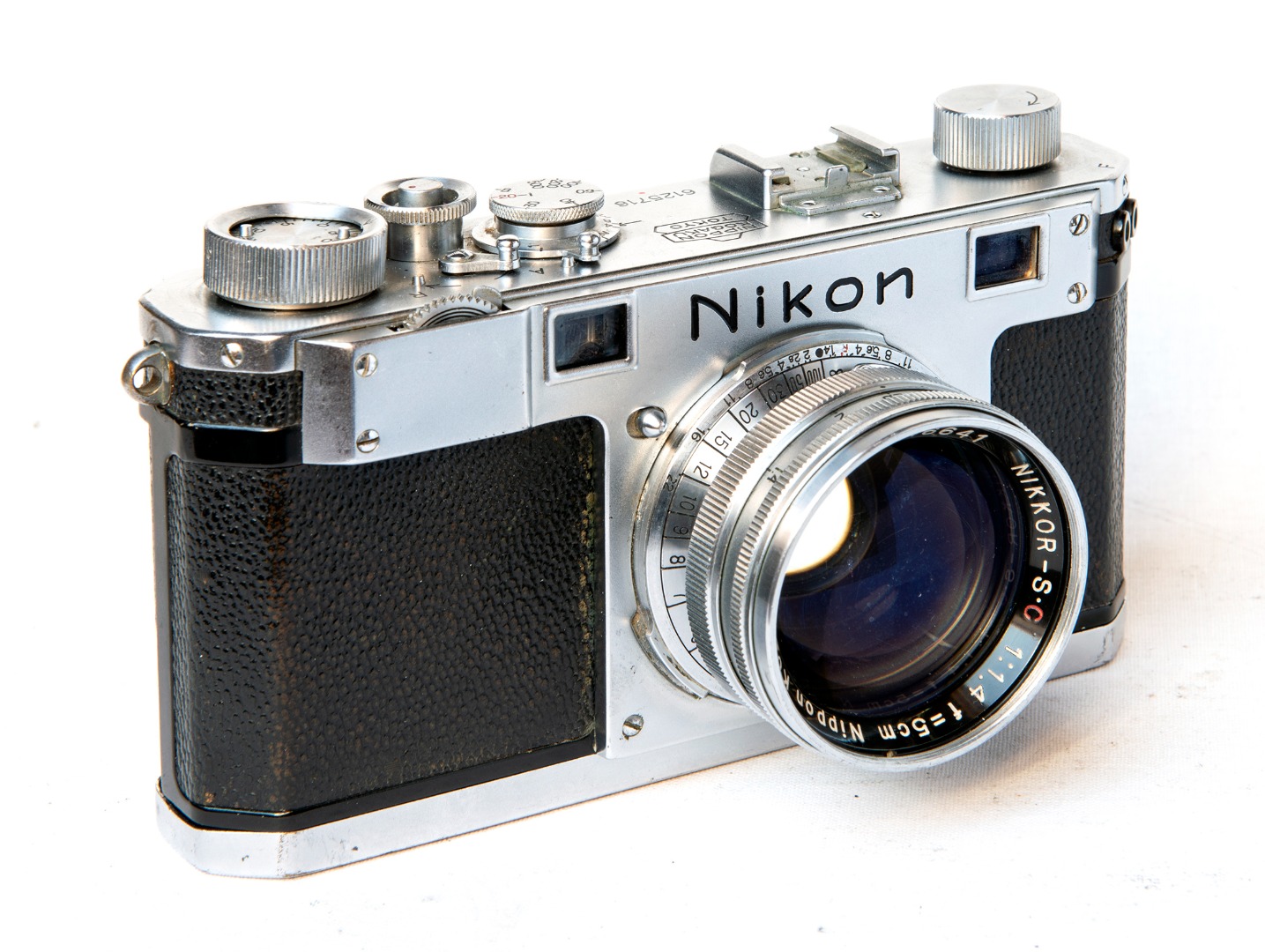 Nikon S
