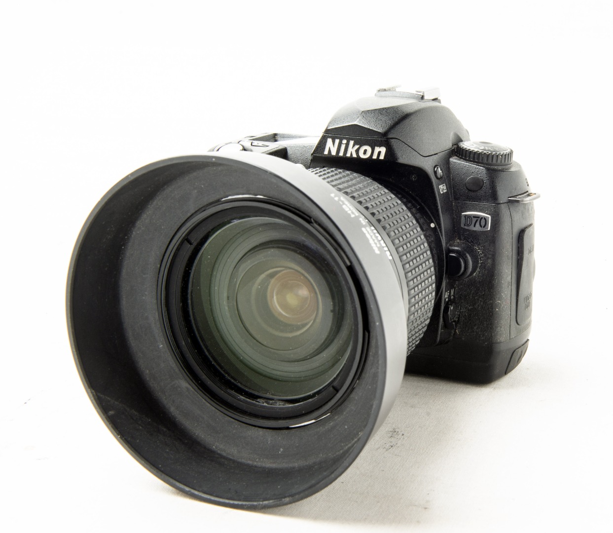 NIKON D 70