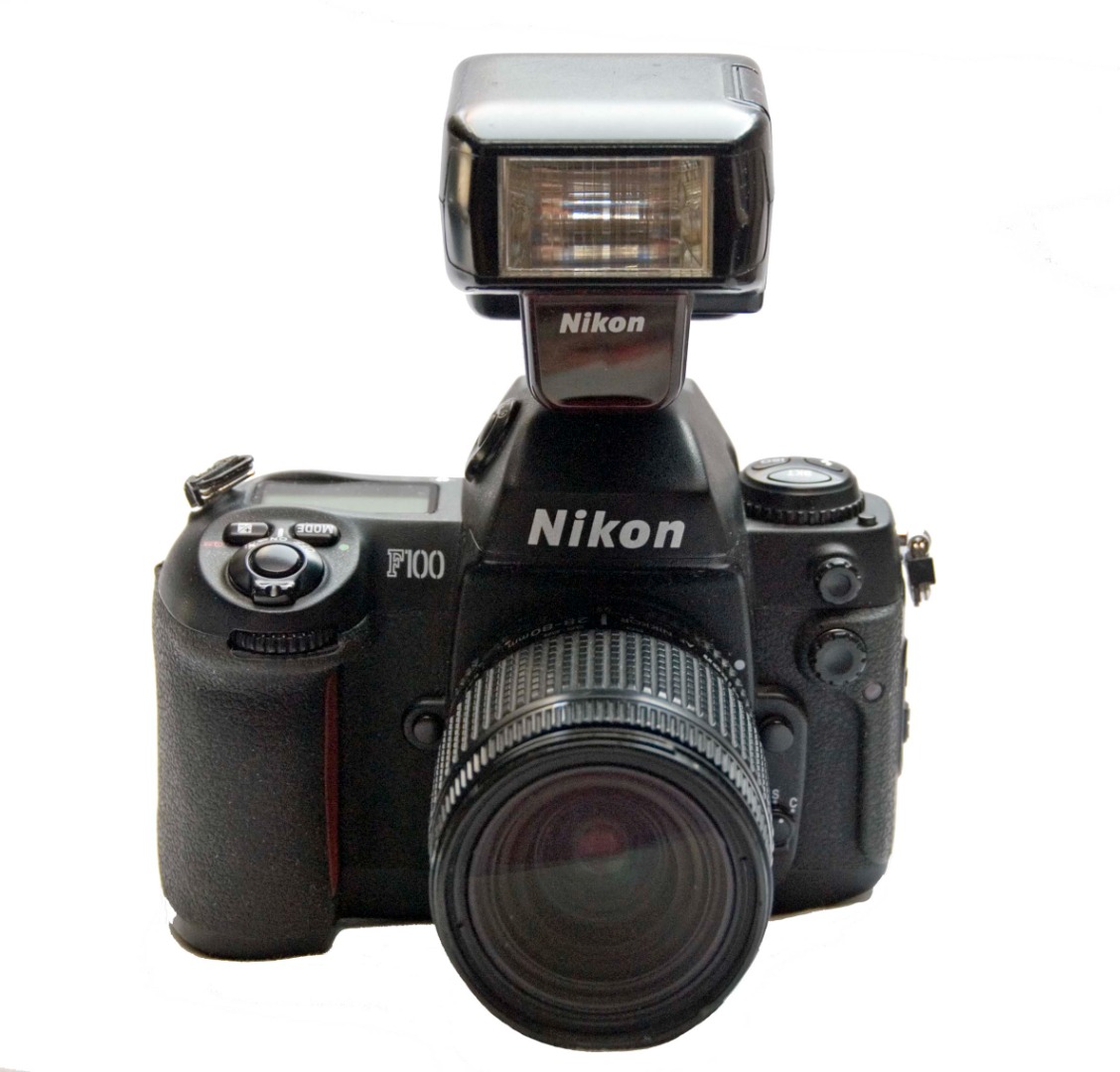 Nikon F100