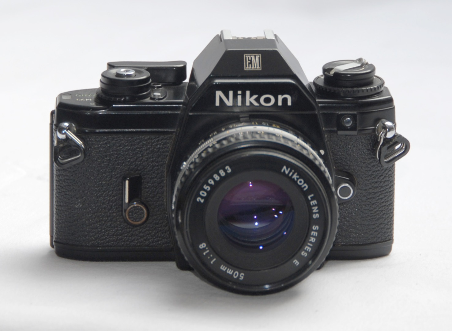 Nikon EM