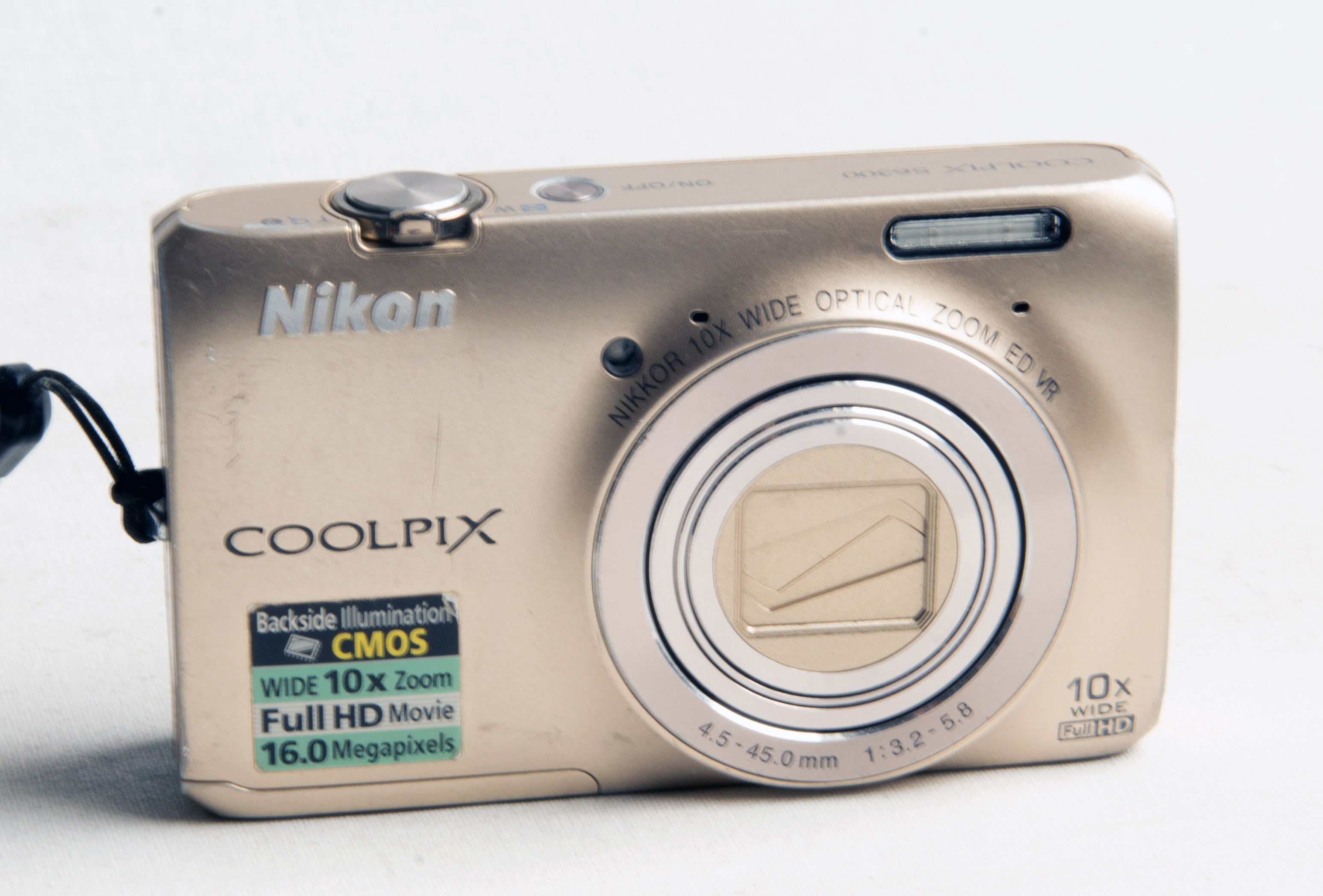 NIKON COOLPIX S 6300