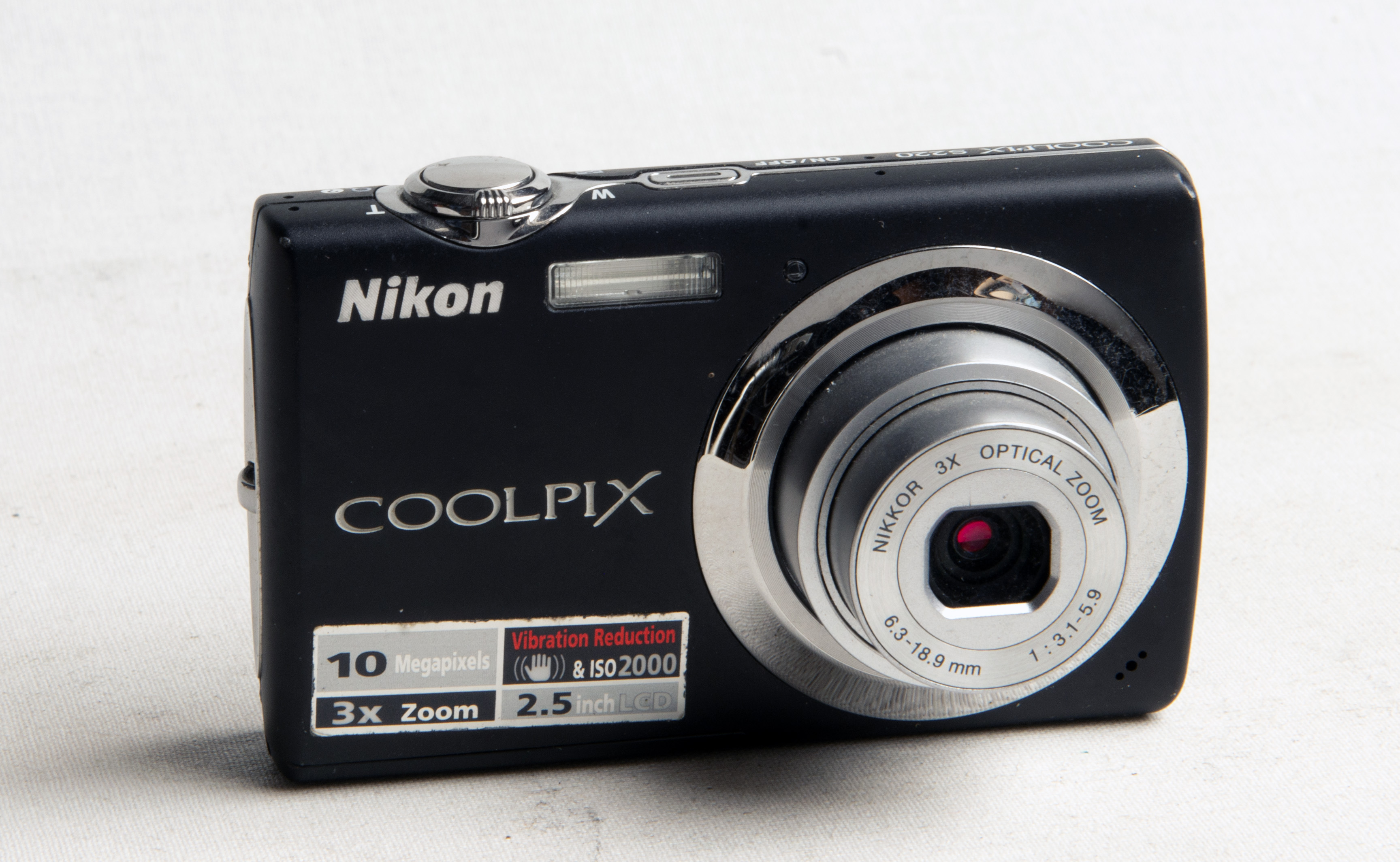 NIKON COOLPIX S 220